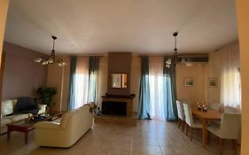 Helen'S House